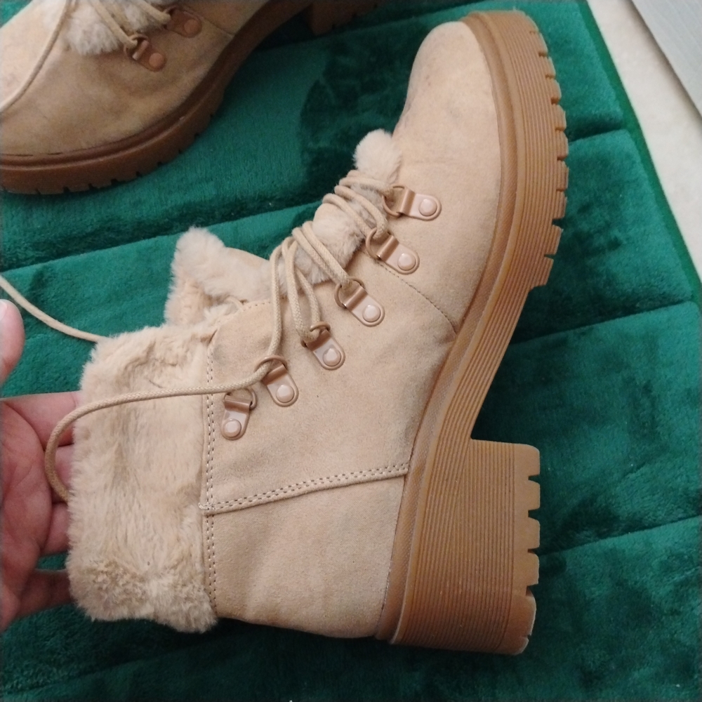 Women's Tan Fur-Lined Ankle Boots